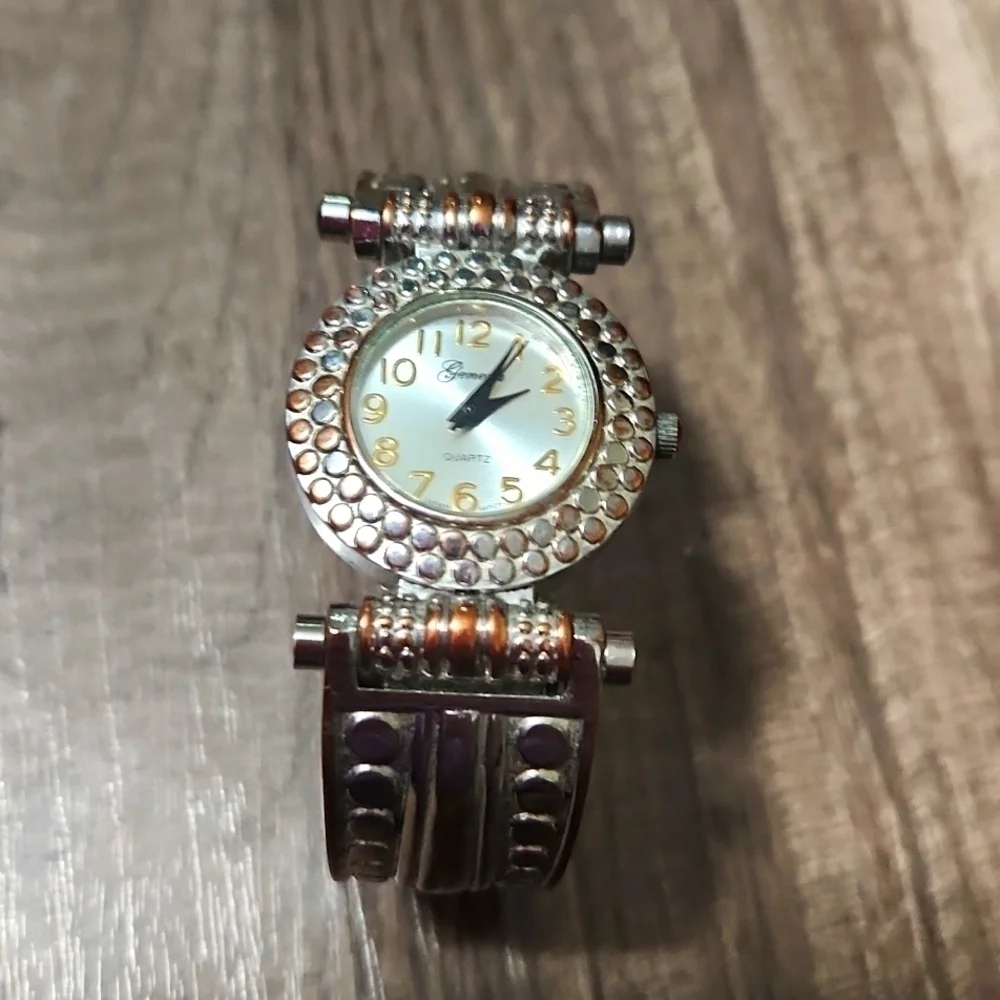 Geneva Silver & Bronze Bracelet Watch for Women Y2K  Needs Battery Vintage Boho